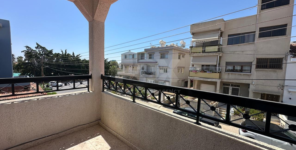 Three-Bedroom Apartment for Rent in Mesa Geitonia