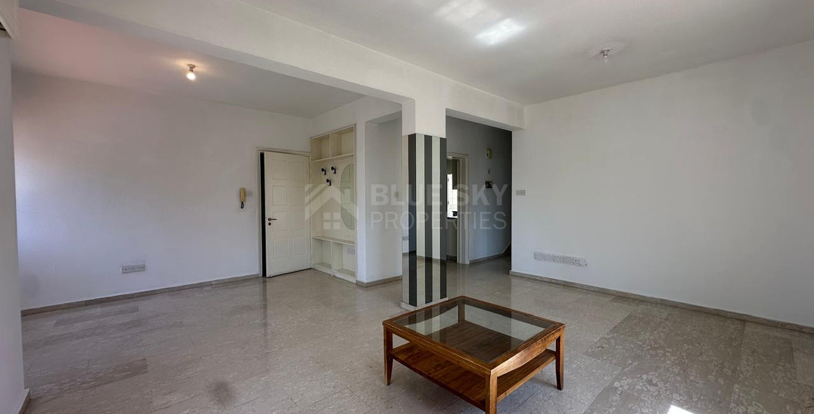 Three-Bedroom Apartment for Rent in Mesa Geitonia