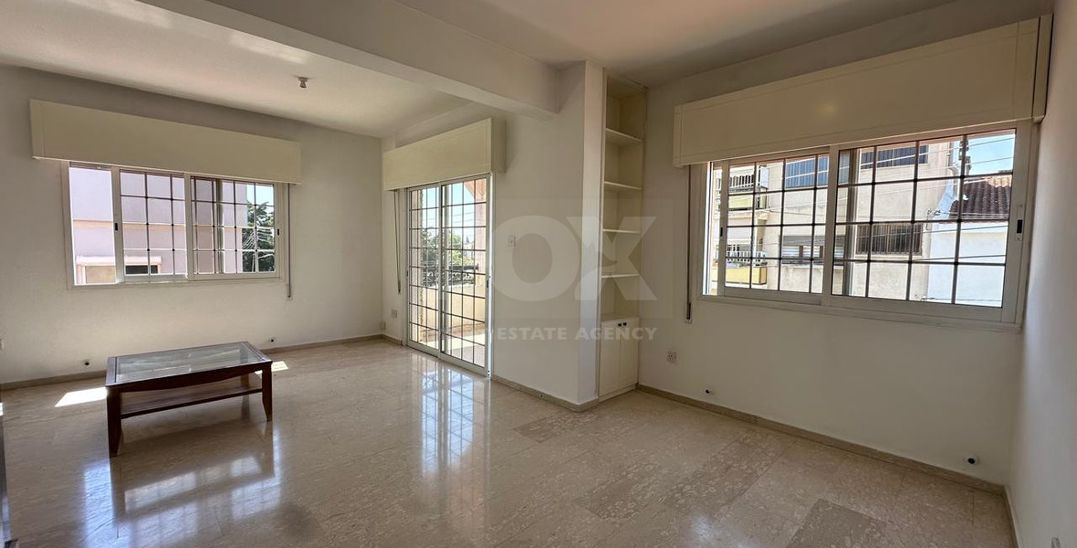 Three-Bedroom Apartment for Rent in Mesa Geitonia