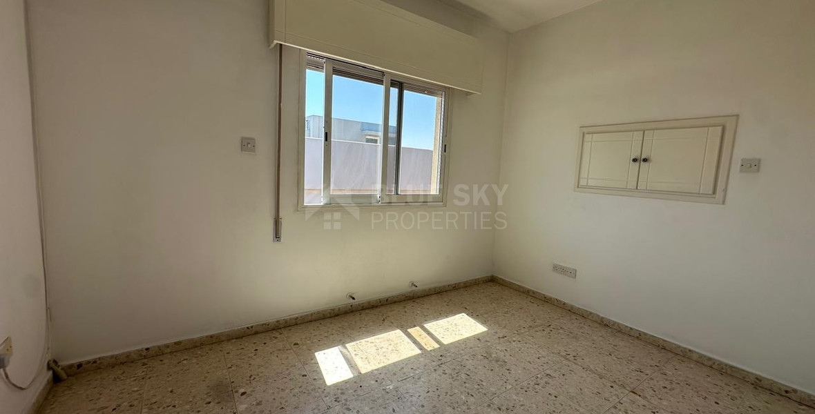 Three-Bedroom Apartment for Rent in Mesa Geitonia