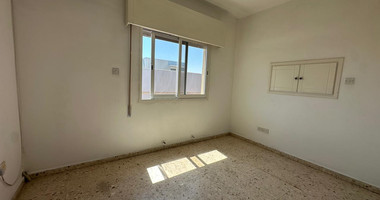 Three-Bedroom Apartment for Rent in Mesa Geitonia