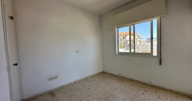 Three-Bedroom Apartment for Rent in Mesa Geitonia