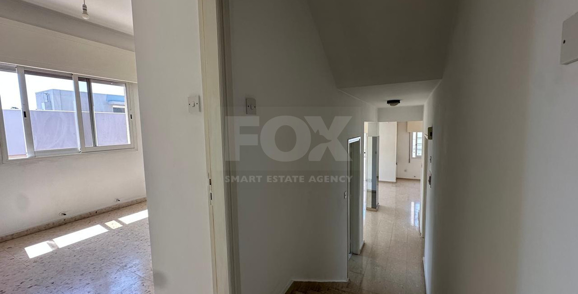 Three-Bedroom Apartment for Rent in Mesa Geitonia
