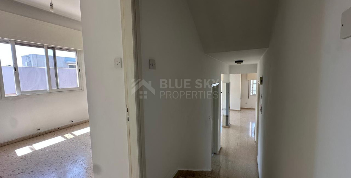Three-Bedroom Apartment for Rent in Mesa Geitonia