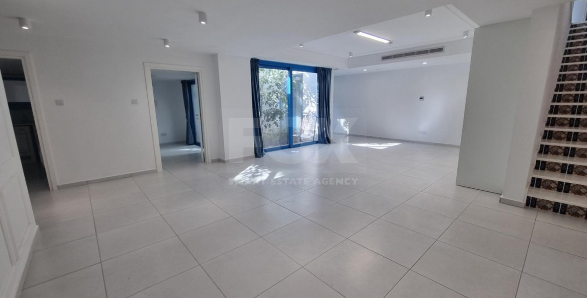 Luxury Four-Bedroom Semi-Detached Villa with Panoramic Sea Views, in Chloraka for sale