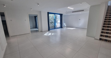 Luxury Four-Bedroom Semi-Detached Villa with Panoramic Sea Views, in Chloraka for sale