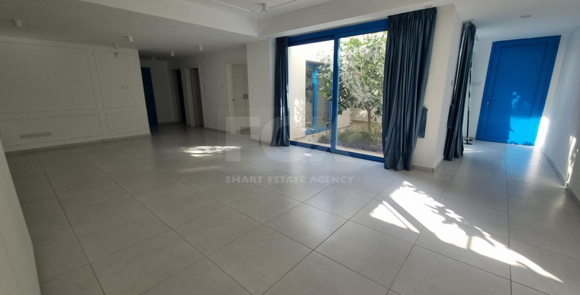Luxury Four-Bedroom Semi-Detached Villa with Panoramic Sea Views, in Chloraka for sale
