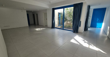 Luxury Four-Bedroom Semi-Detached Villa with Panoramic Sea Views, in Chloraka for sale