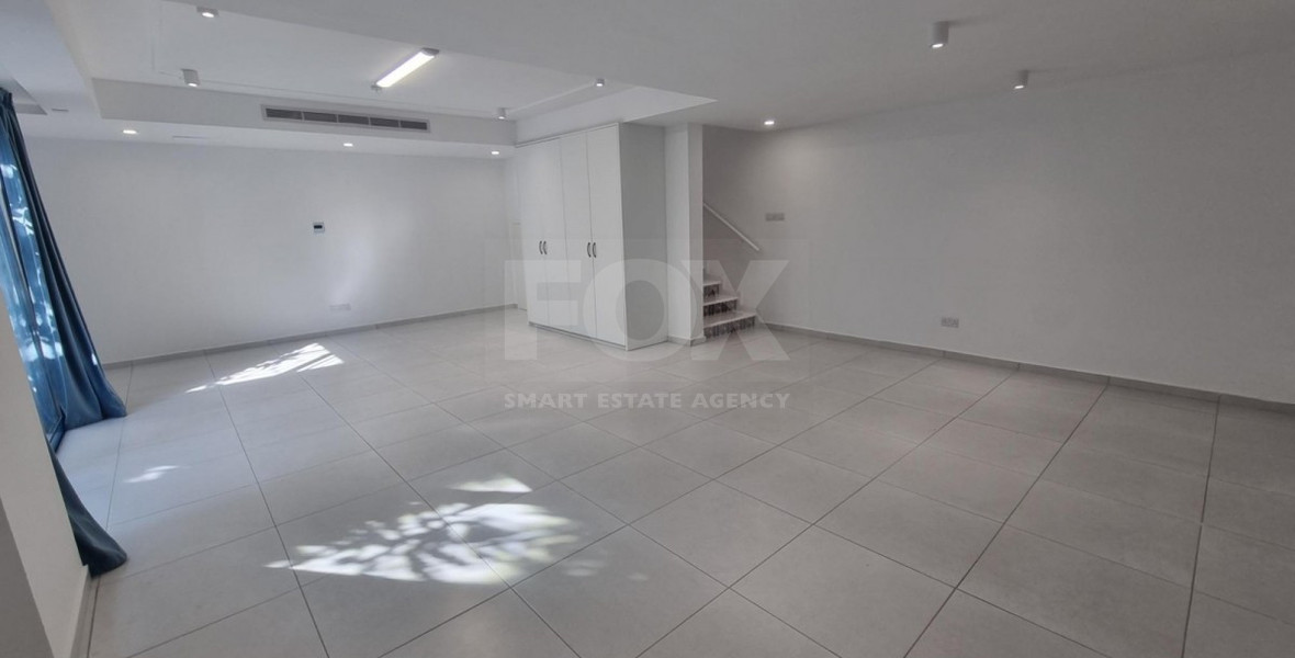 Luxury Four-Bedroom Semi-Detached Villa with Panoramic Sea Views, in Chloraka for sale