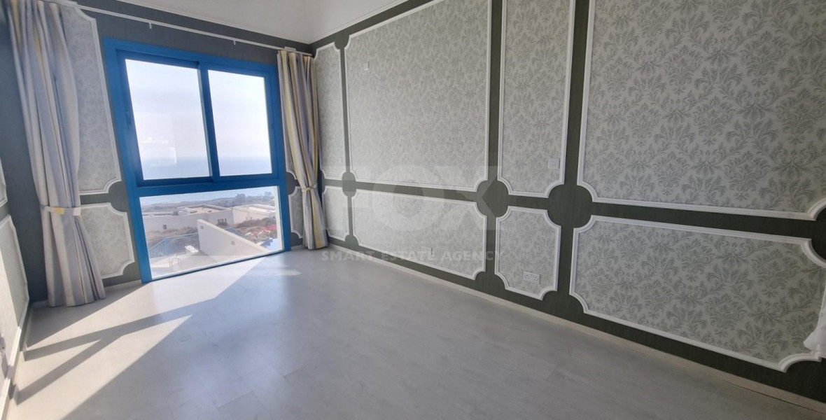 Luxury Four-Bedroom Semi-Detached Villa with Panoramic Sea Views, in Chloraka for sale
