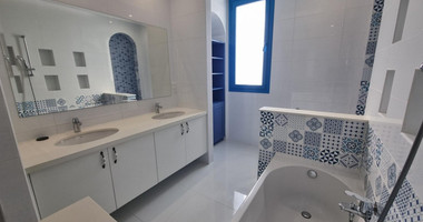 Luxury Four-Bedroom Semi-Detached Villa with Panoramic Sea Views, in Chloraka for sale