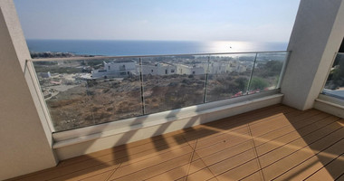 Luxury Four-Bedroom Semi-Detached Villa with Panoramic Sea Views, in Chloraka for sale