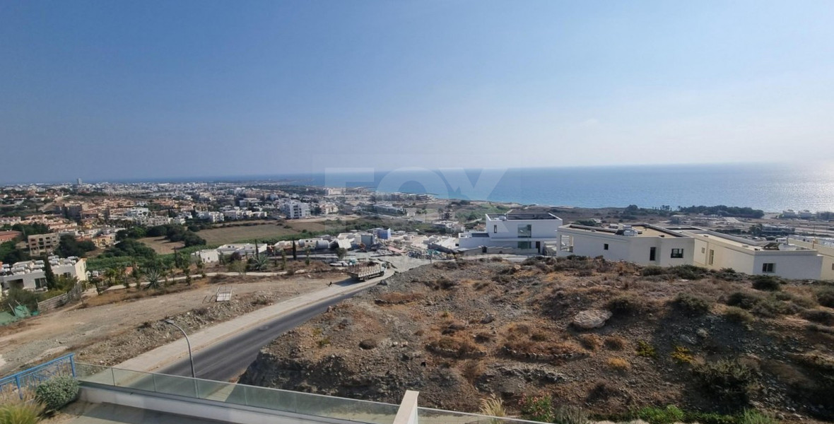 Luxury Four-Bedroom Semi-Detached Villa with Panoramic Sea Views, in Chloraka for sale