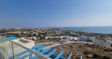 Luxury Four-Bedroom Semi-Detached Villa with Panoramic Sea Views, in Chloraka for sale