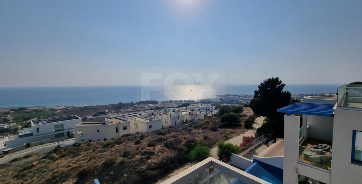 Luxury Four-Bedroom Semi-Detached Villa with Panoramic Sea Views, in Chloraka for sale