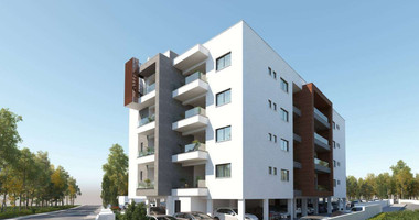 2-Bedroom Apartment with Private Roof Garden in Ypsonas