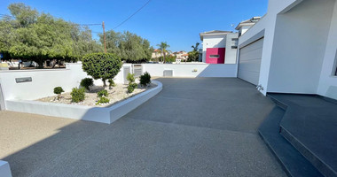 Luxury Five Bedroom Detached Villa with Private Pool for Rent in Germasogeia