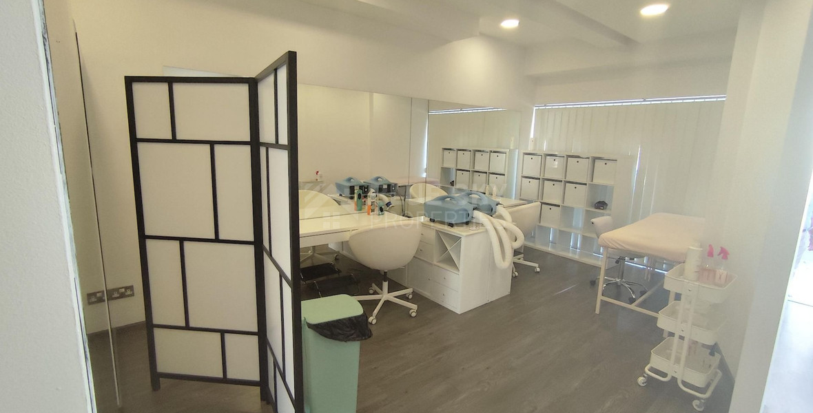 Commercial Shop / Office for Rent – Mesa Geitonia, Limassol