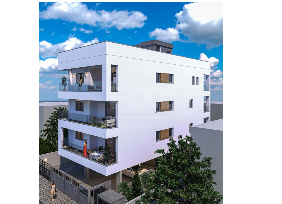 1-Bedroom Apartment with Covered Veranda in Ypsonas