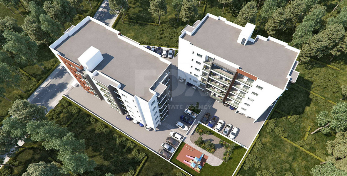 Spacious 2-Bedroom Apartment with Two Covered Verandas