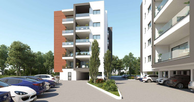 Spacious 2-Bedroom Apartment with Two Covered Verandas