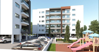 Spacious 2-Bedroom Apartment with Two Covered Verandas