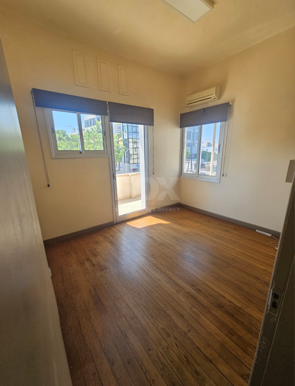 Furnished Corner Office with Large Veranda – Apostoloi Petrou & Pavlou, Limassol