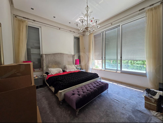 Luxury Fully Renovated House for Rent in the Town Centre