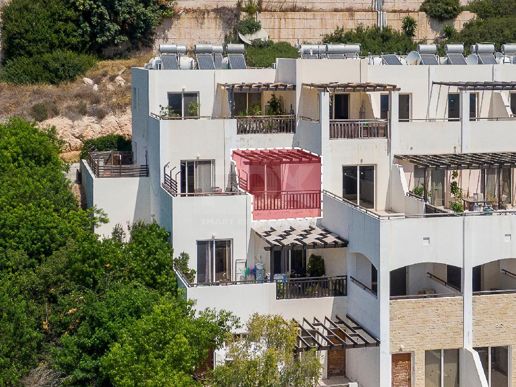 One-Bedroom Apartment for Sale in Peyia, Paphos | Communal Pool