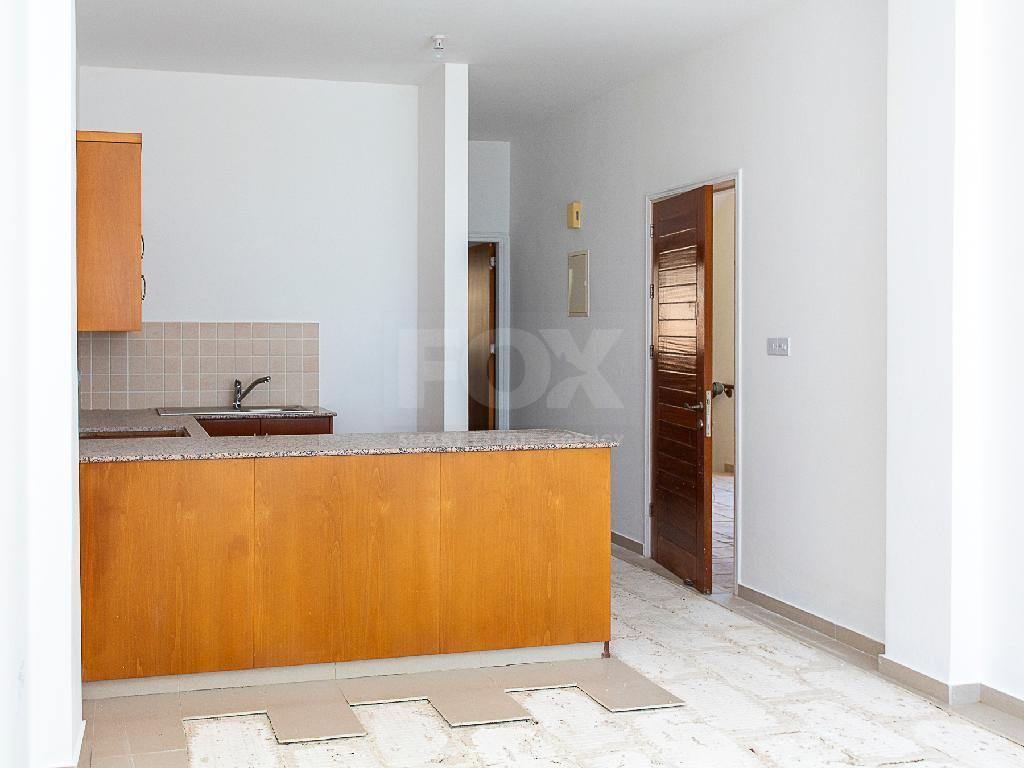 One-Bedroom Apartment for Sale in Peyia, Paphos | Communal Pool