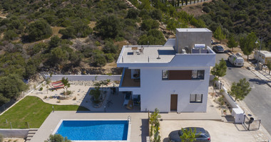 Three Bedroom Villa with Private Pool and Sea Views in Kouklia, Paphos, for sale