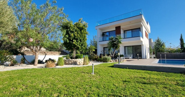 Two bedroom luxury villa in Veus Rock area , in Kouklia, for sale