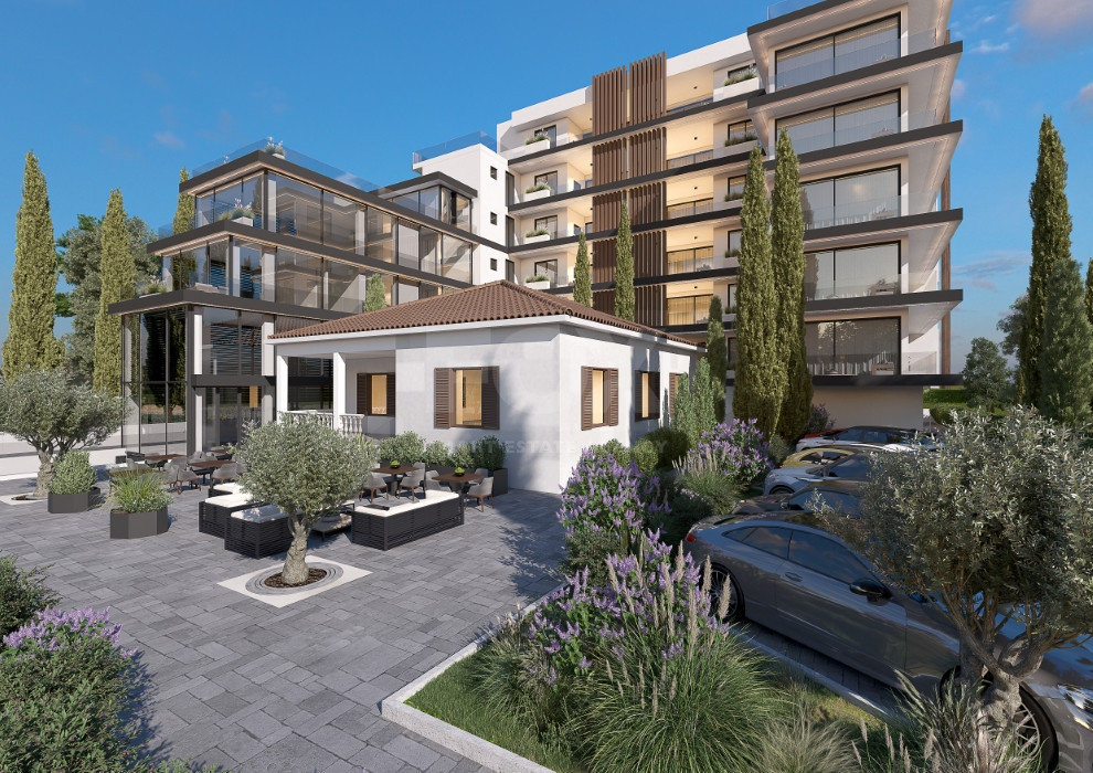 Two bedroom apartment on third floor in Paphos Center for sale