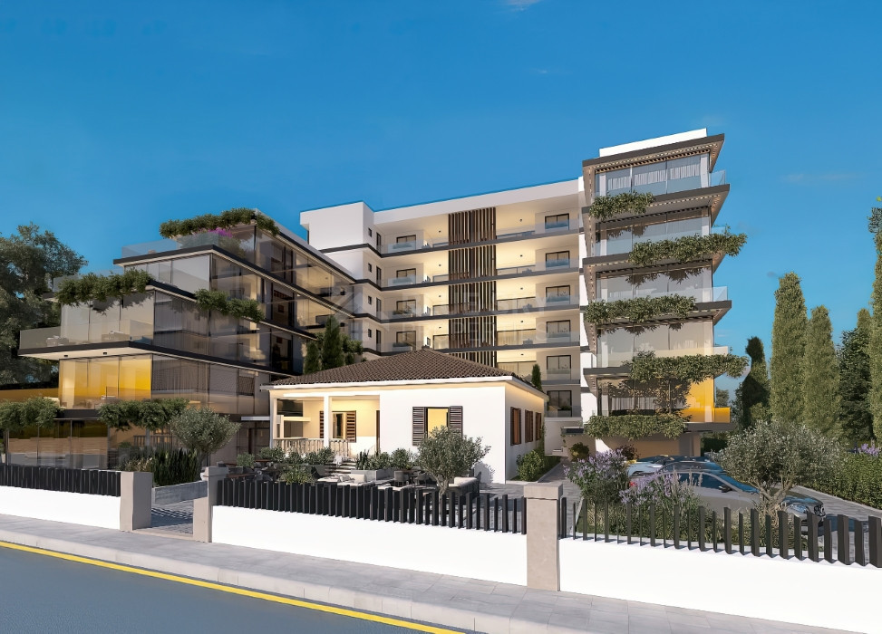 Two bedroom apartment on third floor in Paphos Center for sale