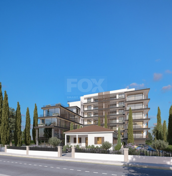 Two bedroom apartment on third floor in Paphos Center for sale
