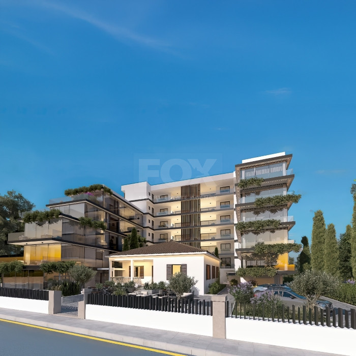 Two bedroom apartment on third floor in Paphos Center for sale