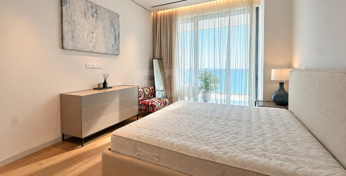 Luxury One-Bedroom Seafront Apartment for Rent – Trilogy, West Tower