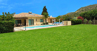 Panoramic 3-Bed Pissouri Villa with Sea Views and Pool