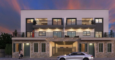 1-Bedroom Apartment with Spacious Outdoor Areas in Kato Polemidia