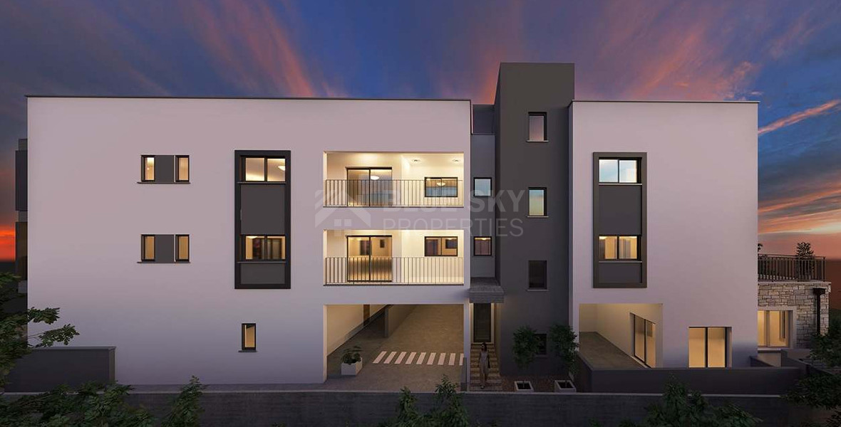Spacious 3-Bedroom Ground-Floor Residence with Large Outdoor Area