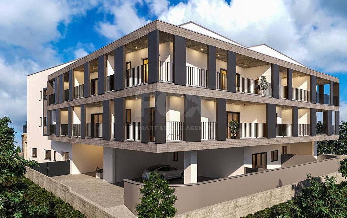 Spacious 3-Bedroom Ground-Floor Residence with Large Outdoor Area