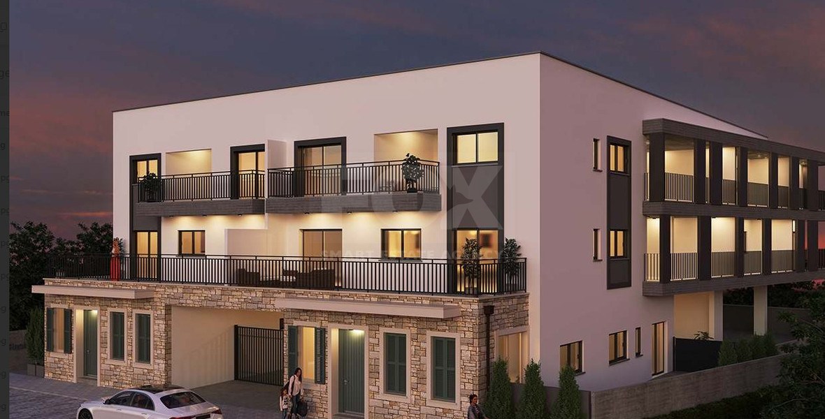 Spacious Ground-Floor 2-Bedroom Apartment with Exceptional Outdoor Space