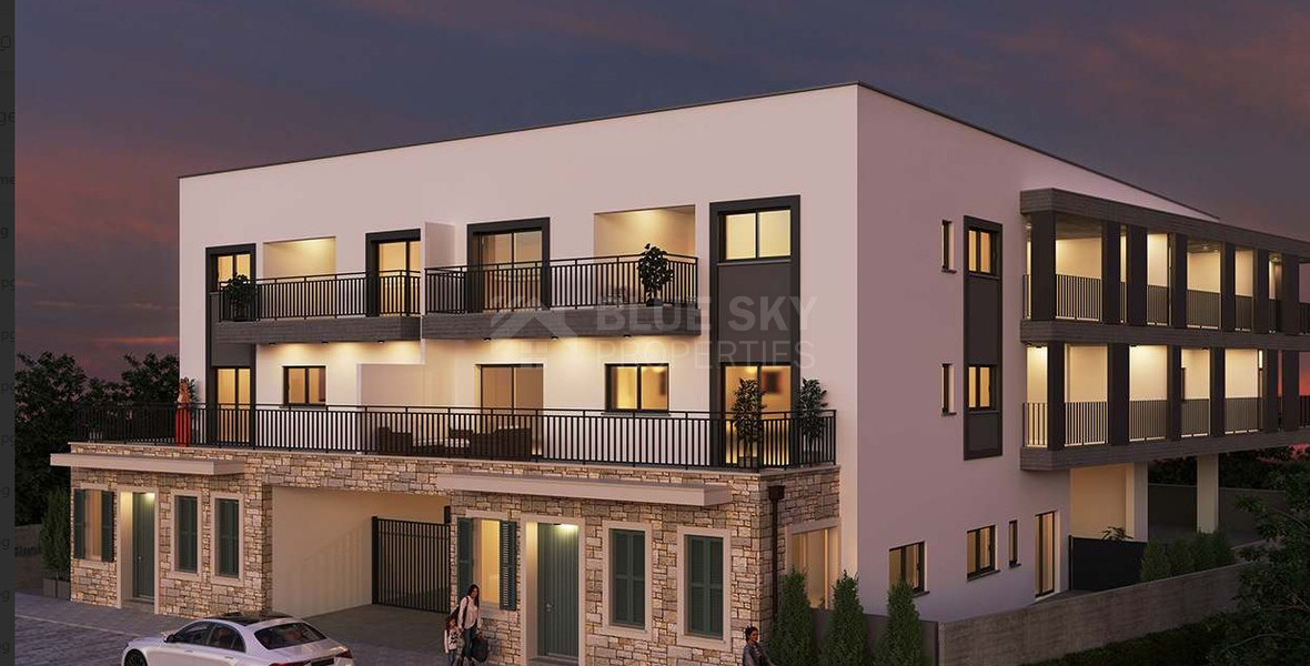 Spacious Ground-Floor 2-Bedroom Apartment with Exceptional Outdoor Space