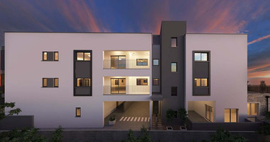 Spacious Ground-Floor 2-Bedroom Apartment with Exceptional Outdoor Space
