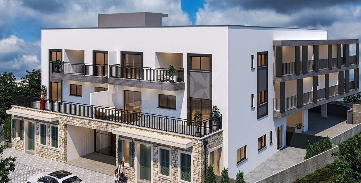 Spacious Ground-Floor 2-Bedroom Apartment with Exceptional Outdoor Space