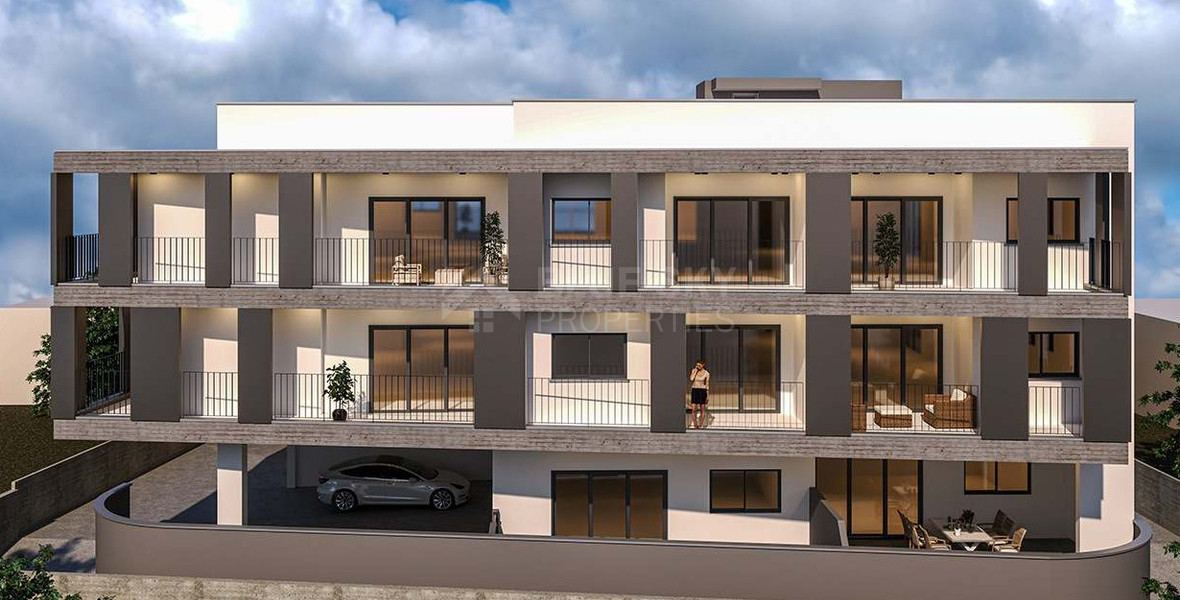 Spacious Ground-Floor 2-Bedroom Apartment with Exceptional Outdoor Space