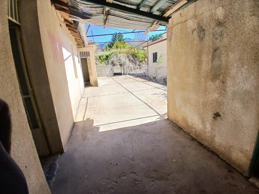 For Sale House with 3 Bedrooms and Country View in Agros