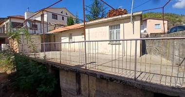 For Sale House with 3 Bedrooms and Country View in Agros