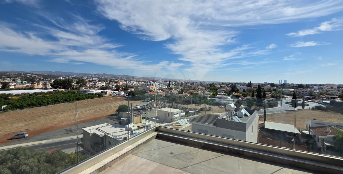 Brand new Two bedroom penthouse with Roof Garden for rent in Kato Polemidia