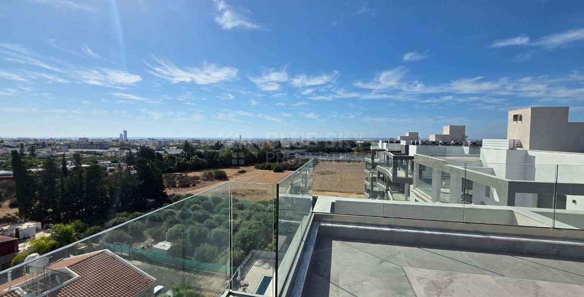 Brand new Two bedroom penthouse with Roof Garden for rent in Kato Polemidia